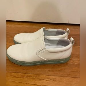 Marc jacobs white slip on sneakers — leather outside and inside. Size 39.